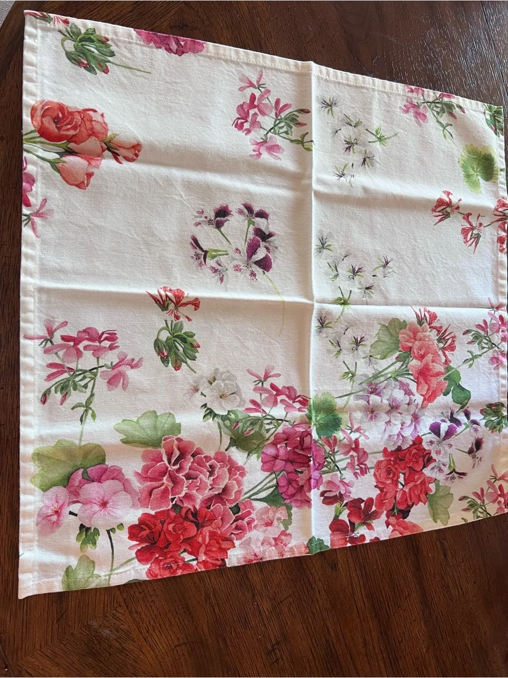 Sur La Table Cotton Napkin Set (4) - White with Pink & Green Floral design